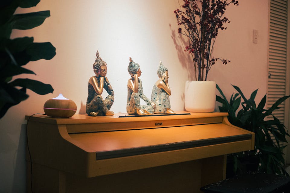 statues design 3